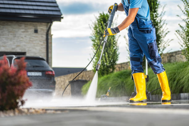 Why Choose Our Certified Pressure Washing Experts for Your Project Needs in Delphi, IN?